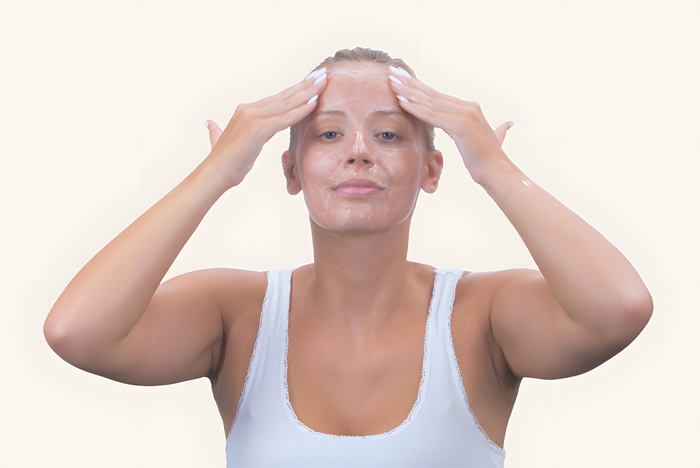Proactiv Solution Routine Schritt 1