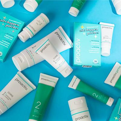 Proactiv Solution 60 Tage Routine 300 ml + 30 Zits Happen Patches